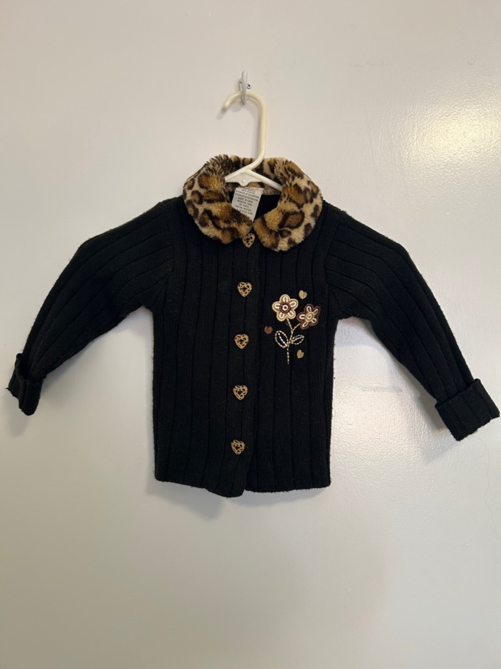 Girls 3T Cardigan Sweater Embroidered Flowers Faux Fur Collar+heart buttons